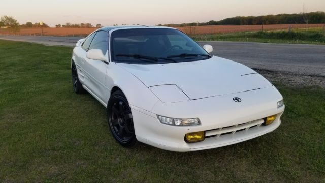 1992 White Toyota MR2 Coupe