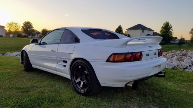 1992 White Toyota MR2 Coupe