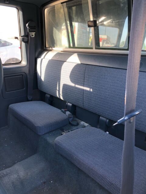 1992 White Toyota Pickup Extended Cab Pickup