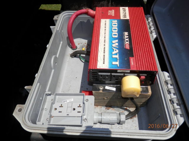 1992 White Nissan Other Dump body