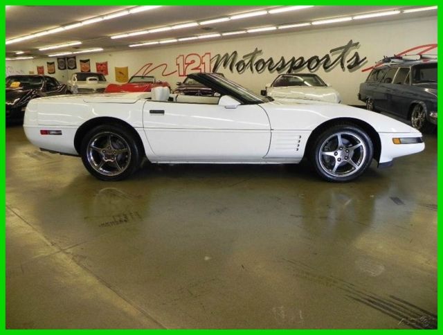 1992 White Chevrolet Corvette Convertible