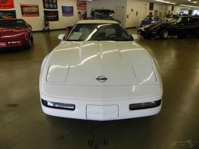1992 White Chevrolet Corvette Convertible