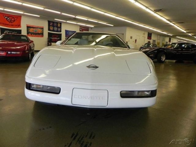 1992 White Chevrolet Corvette Convertible
