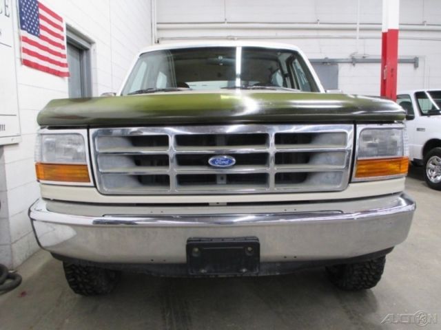 1992 Tan Ford Bronco SUV