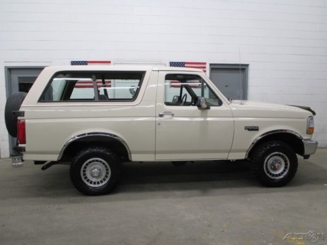1992 Tan Ford Bronco SUV
