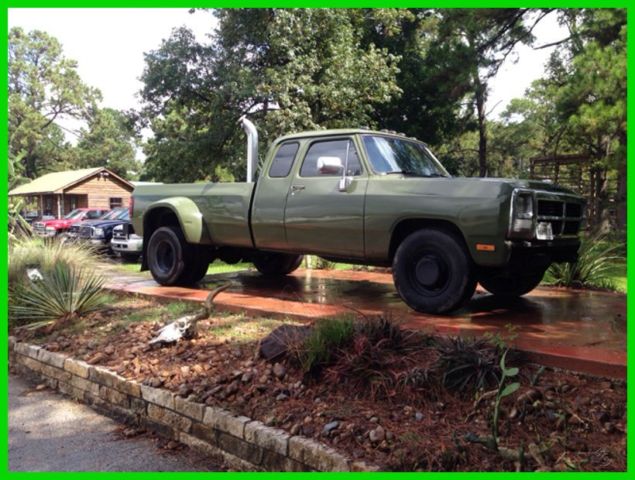 1992 Green Dodge Ram 2500 Pickup Truck