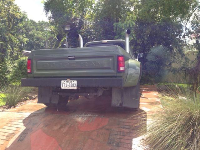 1992 Green Dodge Ram 2500 Pickup Truck