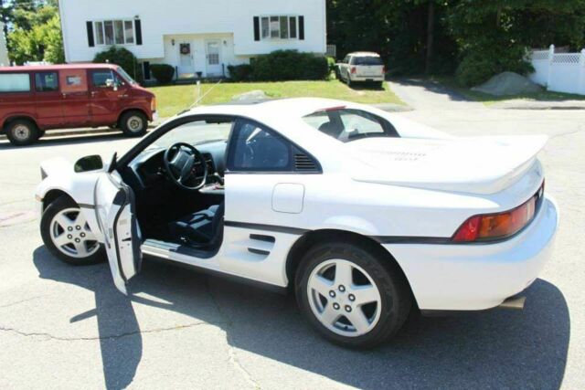 1992 White Toyota MR2 Coupe