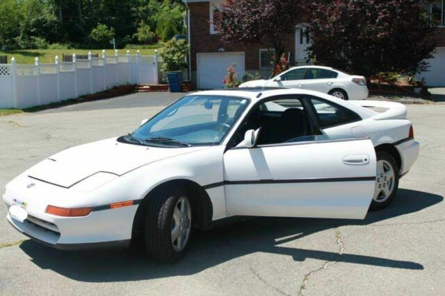 1992 White Toyota MR2 Coupe