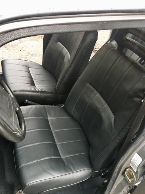 1992 Gray Volvo 240 Wagon