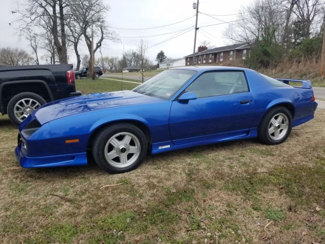 1991 Blue Chevrolet Camaro 2 Door Coupe 