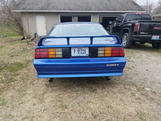 1991 Blue Chevrolet Camaro 2 Door Coupe 