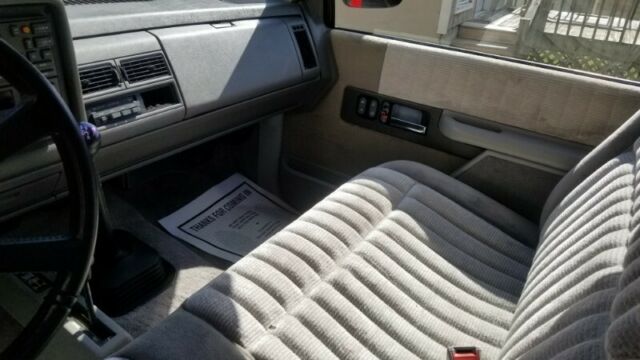 1992 Red Chevrolet Silverado 1500 Standard Cab Pickup