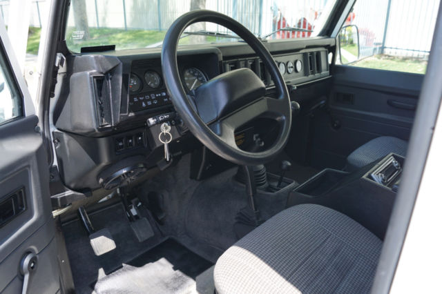 1993 White Land Rover Defender SUV