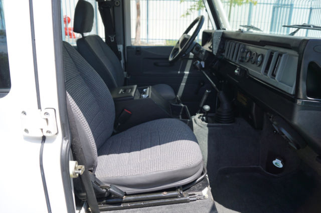 1993 White Land Rover Defender SUV