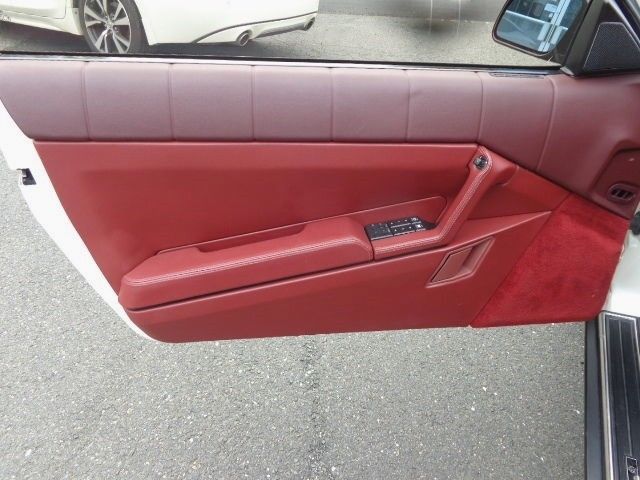 1993 White Cadillac Allante Convertible