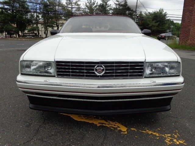 1993 White Cadillac Allante Convertible