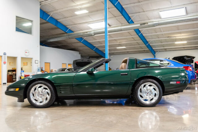 1993 Green Chevrolet Corvette Coupe