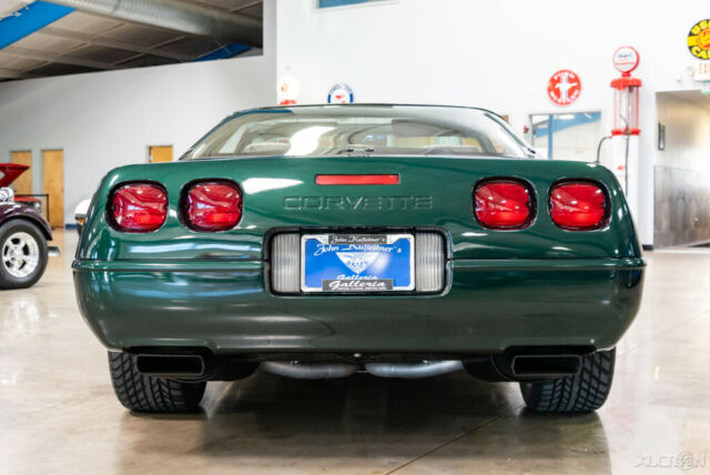 1993 Green Chevrolet Corvette Coupe