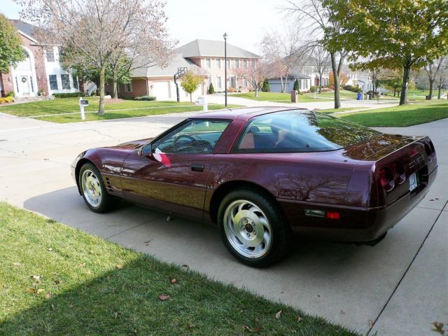 1993 Burgundy Chevrolet Corvette Coupe