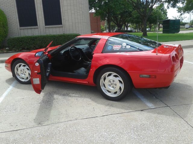 1993 Red Chevrolet Corvette Coupe