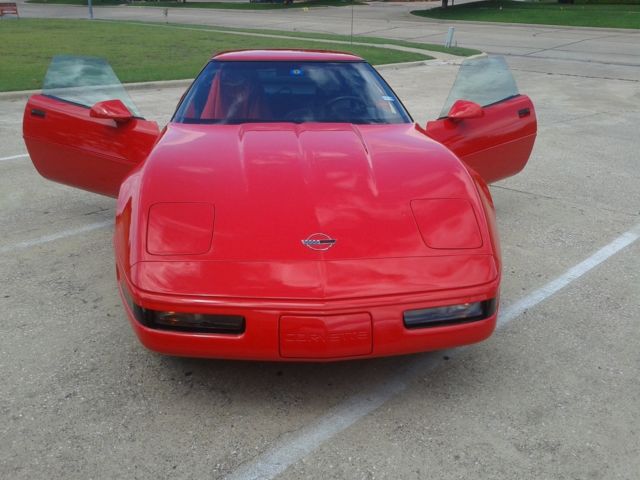 1993 Red Chevrolet Corvette Coupe