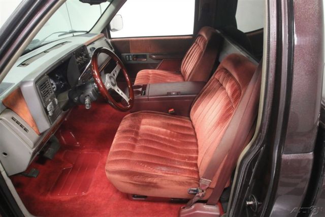 1993 Black Chevrolet C/K Pickup 1500 Pickup Truck