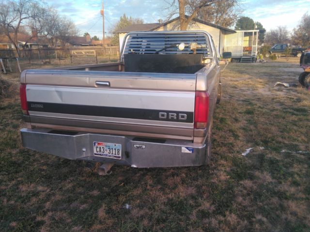 1993 Tan Ford F-250 Extended Cab Pickup