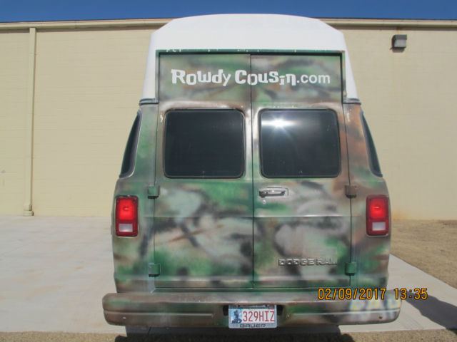 1993 TAN Dodge Ram Van MAXIVAN