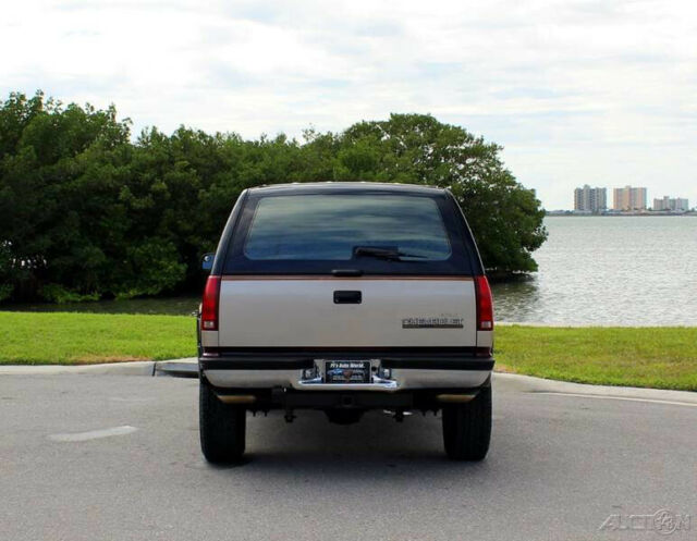 1993 Red Chevrolet Blazer SUV