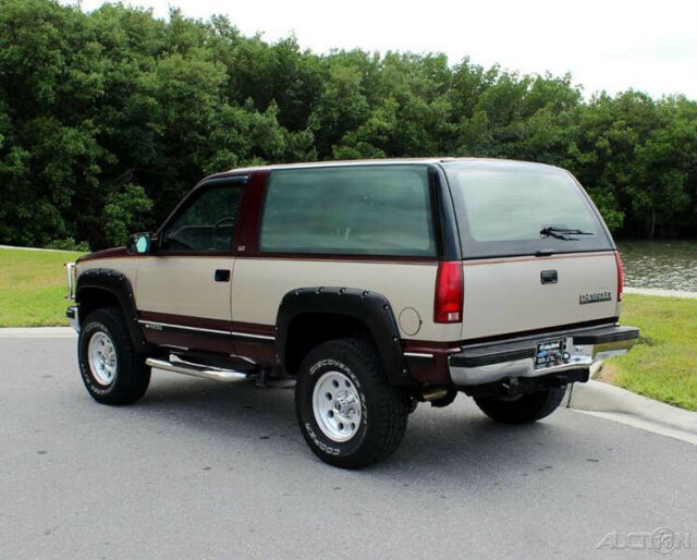 1993 Red Chevrolet Blazer SUV