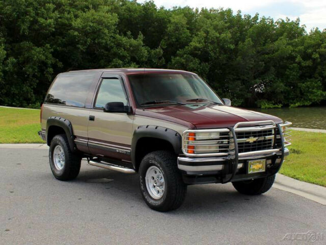 1993 Red Chevrolet Blazer SUV
