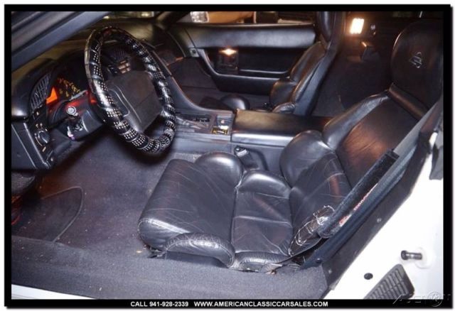 1993 White Chevrolet Corvette Coupe