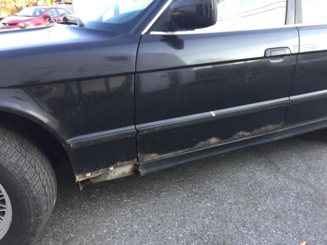 1993 Black BMW 5-Series Sedan