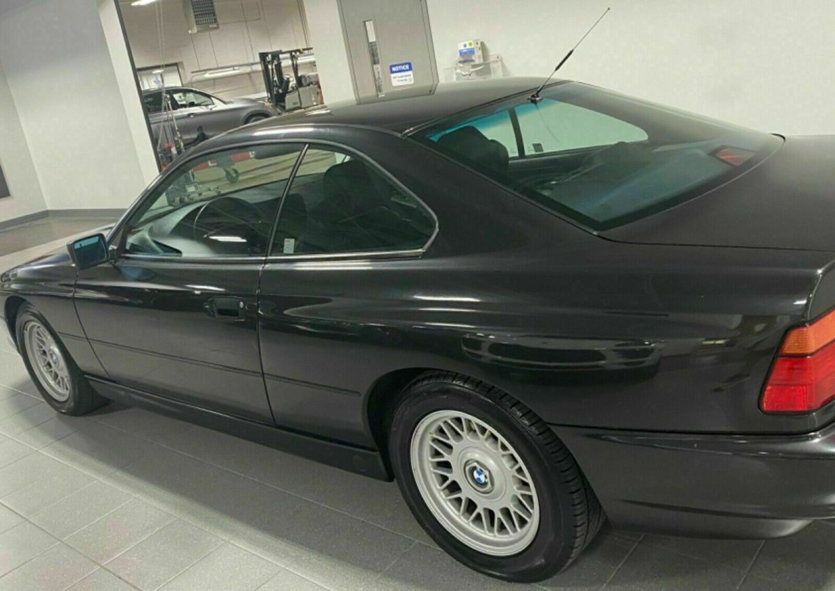 1993 Black BMW 8-Series Coupe