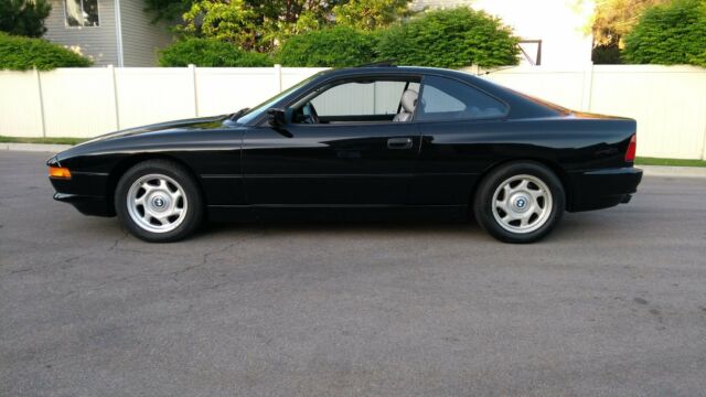 1993 Black BMW 8-Series Coupe