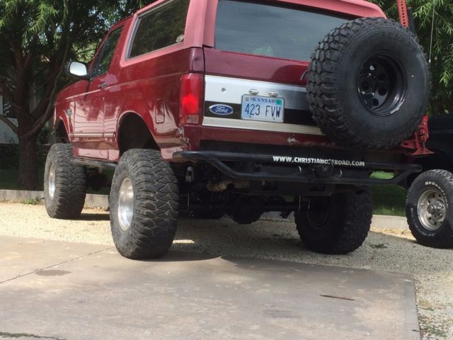 1993 Burgundy Ford Bronco SUV