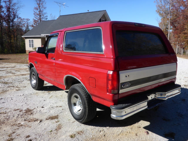1993 Red Ford Bronco SUV