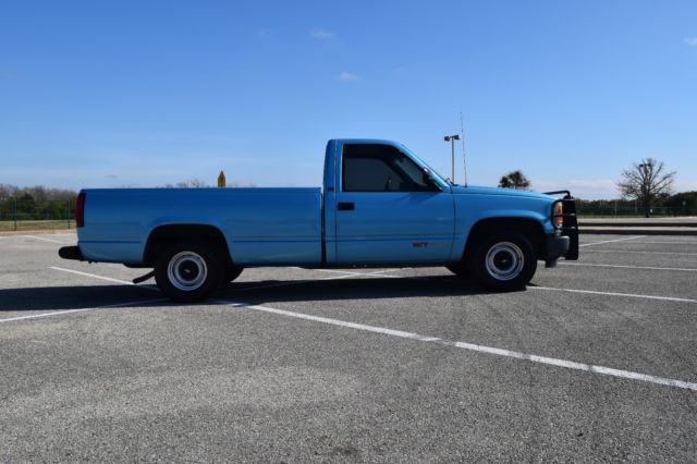 1993 Blue Chevrolet C/K Pickup 1500 Standard Cab Pickup