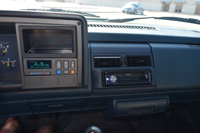 1993 Blue Chevrolet C/K Pickup 1500 Standard Cab Pickup