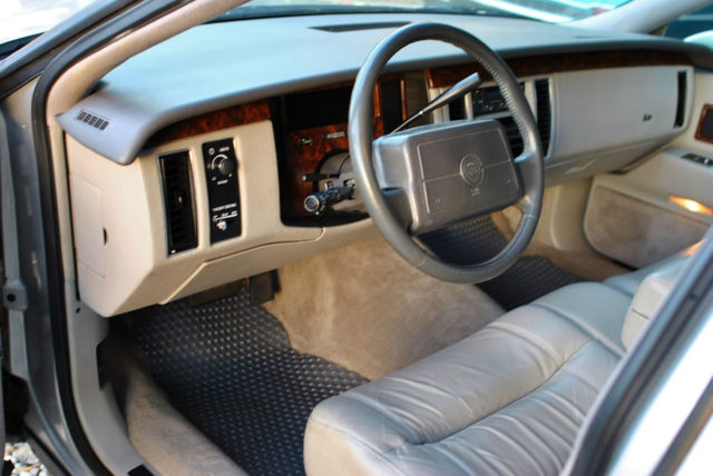 1993 Cadillac Fleetwood