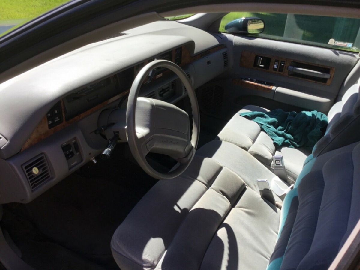 1993 Green Chevrolet Caprice Wagon