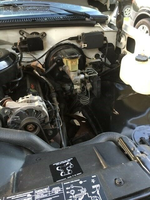 1993 White Chevrolet C/K Pickup 1500 TRUCK