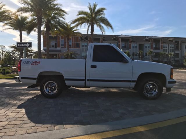 1993 White Chevrolet C/K Pickup 1500 Truck