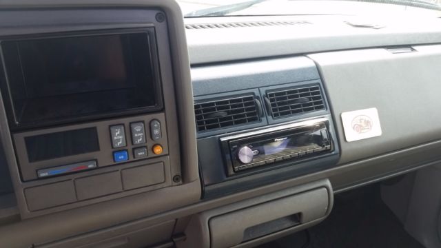 1993 GREEN Chevrolet C/K Pickup 1500 Standard Cab Pickup