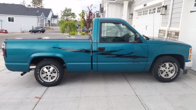 1993 GREEN Chevrolet C/K Pickup 1500 Standard Cab Pickup