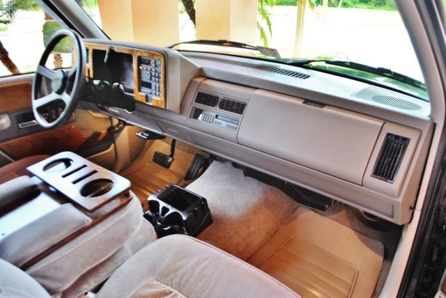 1993 Blue Chevrolet C/K Pickup 1500 Standard Cab Pickup