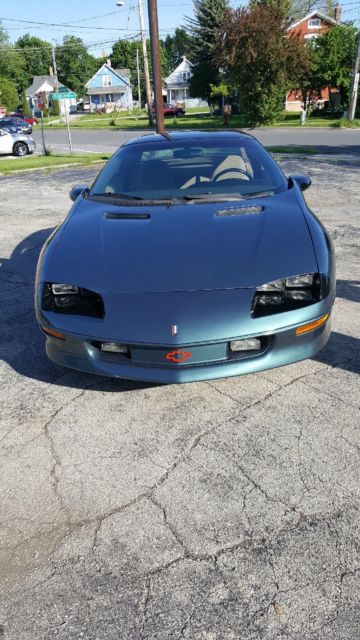 1993 BLUE GREEN Chevrolet Camaro Coupe