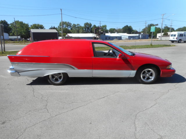 1993 Red Chevrolet Capriceold Wagon