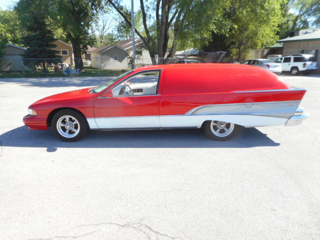 1993 Red Chevrolet Capriceold Wagon